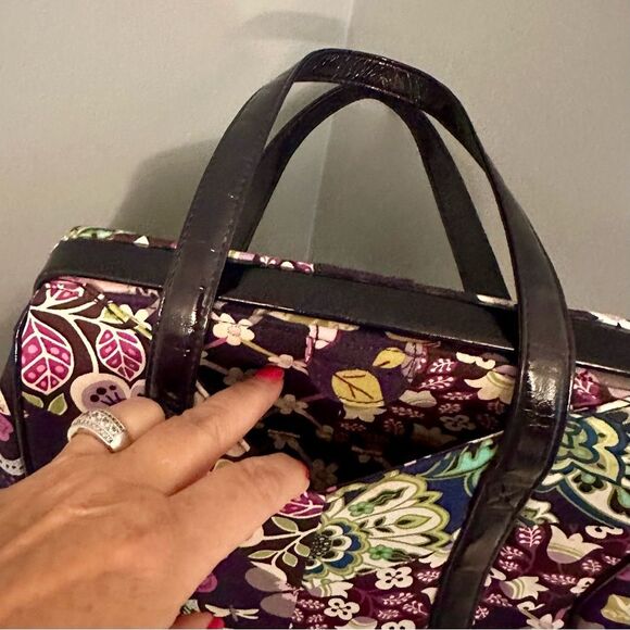 Vera Bradley Floral Nightingala Shoulder Bag. - Picture 4 of 8